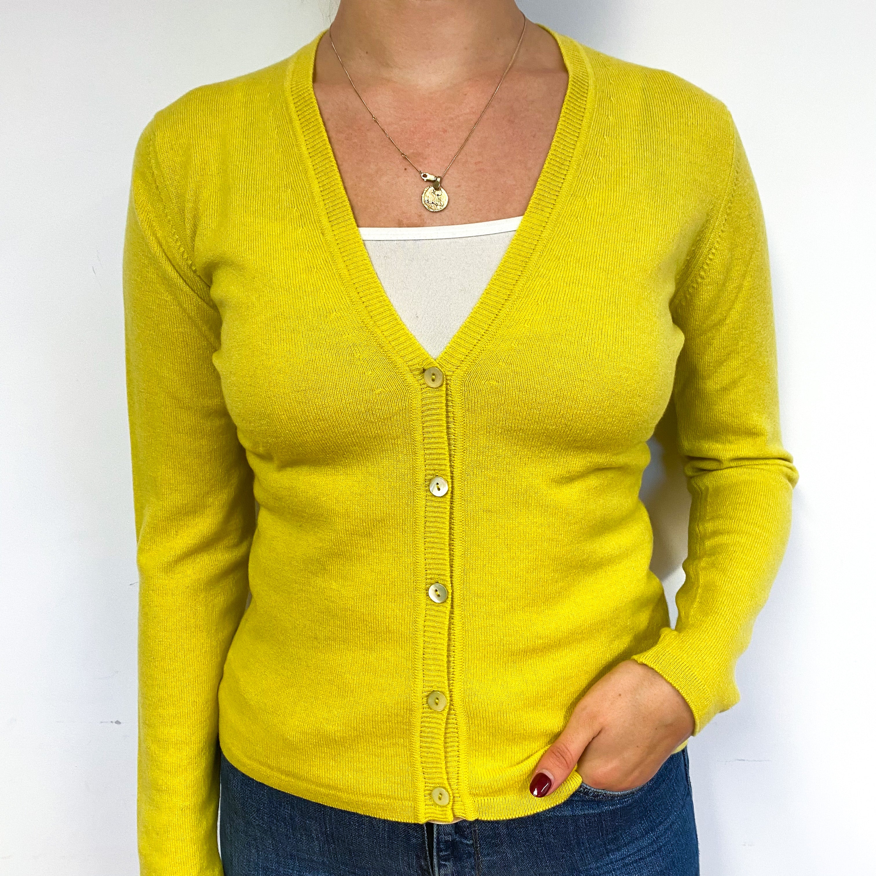 Brand New Scottish Citrine Yellow V Neck Cardigan Small