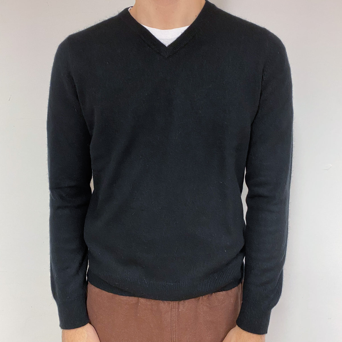 Men’s Black V-Neck Jumper Medium