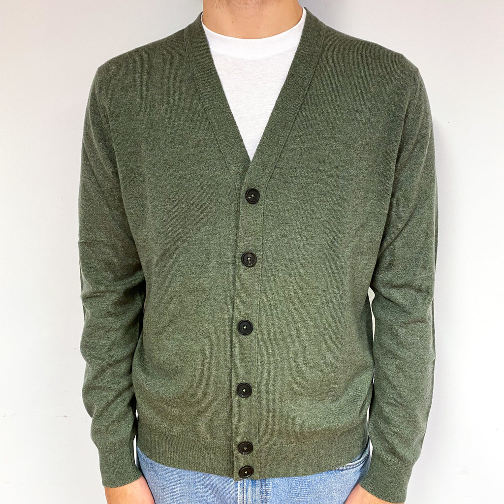 Men’s Brand New Scottish Khaki Green V Neck Cardigan Medium & Large