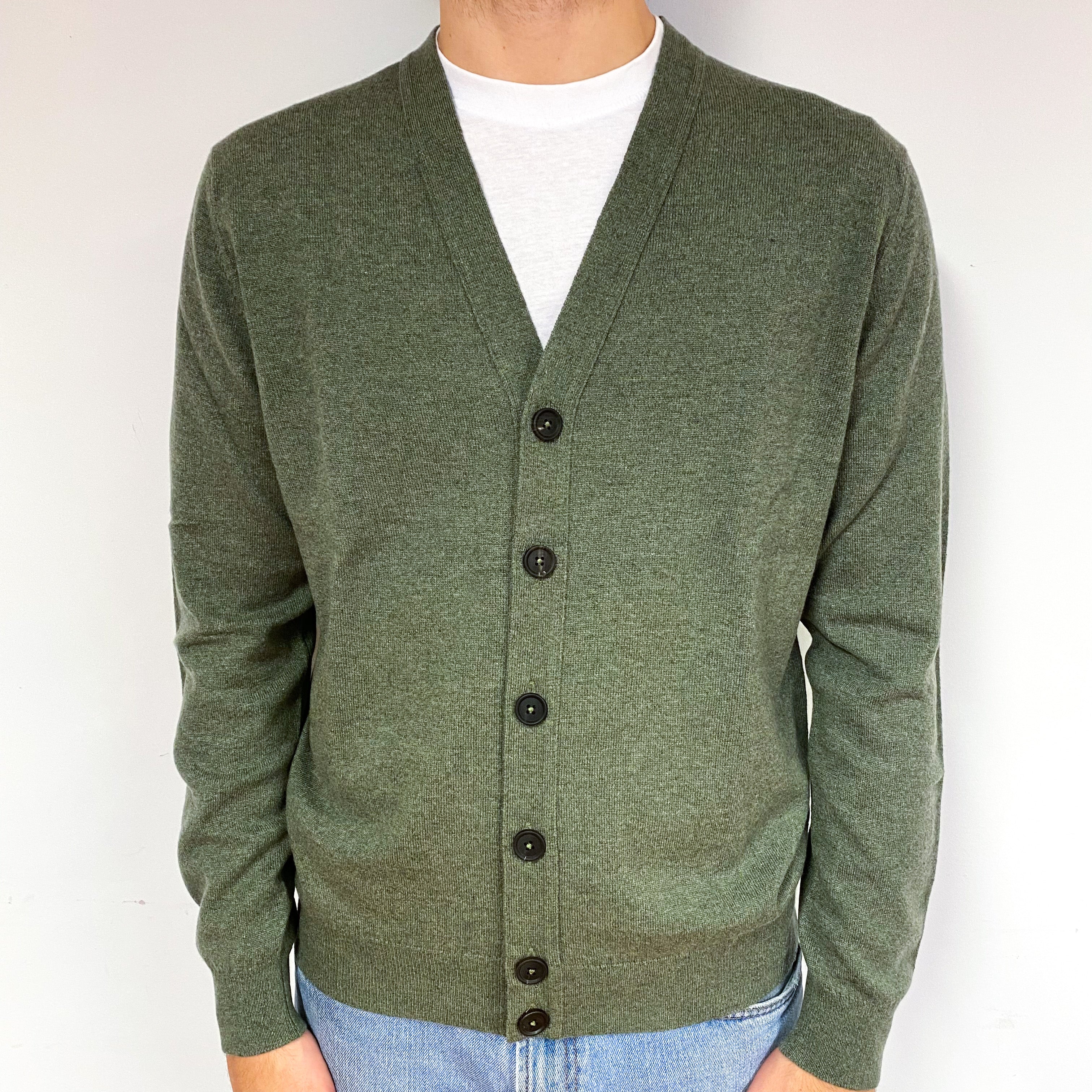 Men’s Brand New Scottish Khaki Green V Neck Cardigan Medium & Large