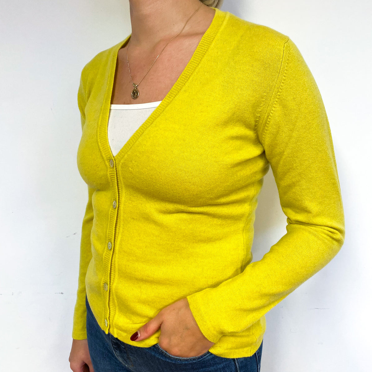 Brand New Scottish Citrine Yellow V Neck Cardigan Small