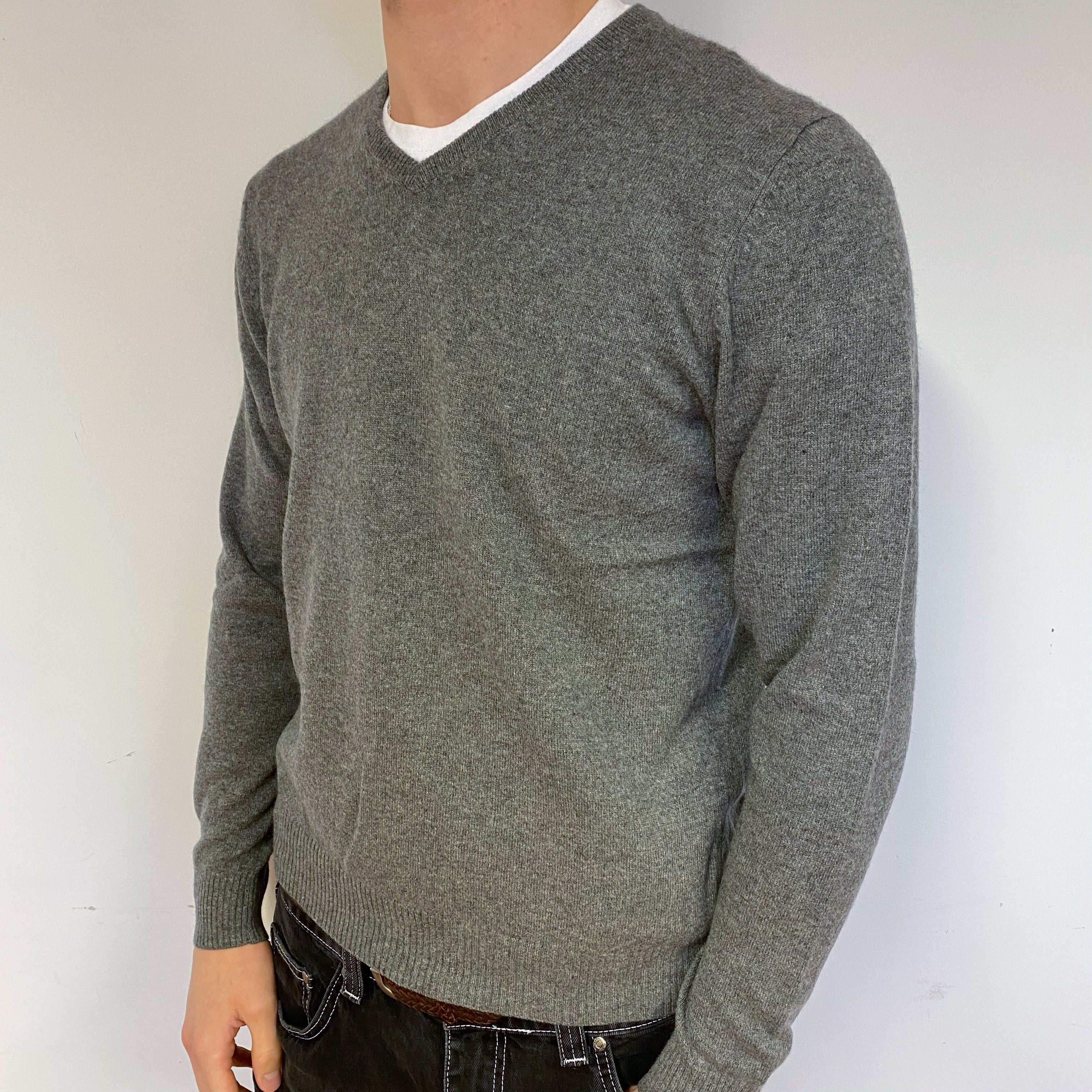 Men’s Steel Grey Cashmere V-Neck Jumper Medium