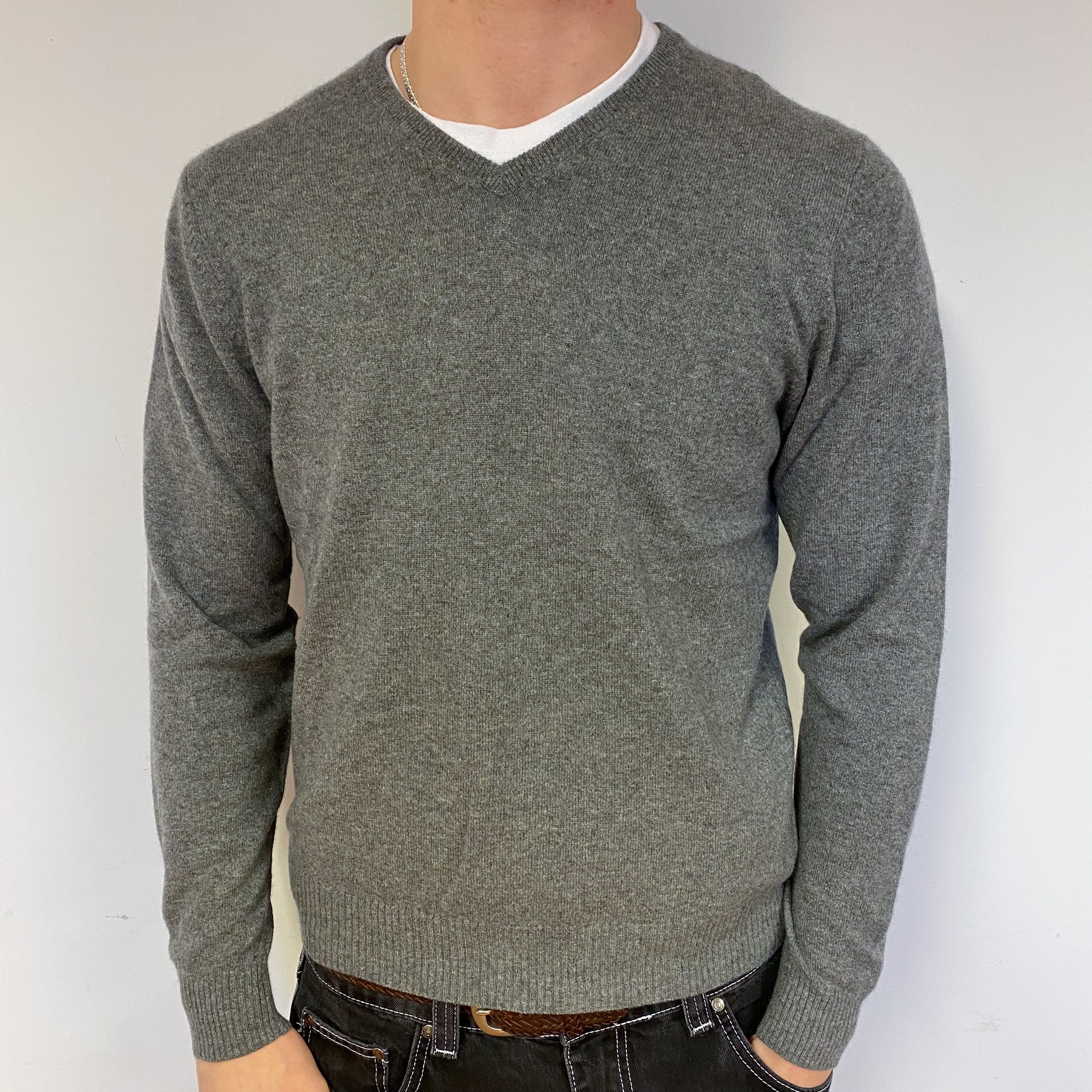Men’s Steel Grey Cashmere V-Neck Jumper Medium