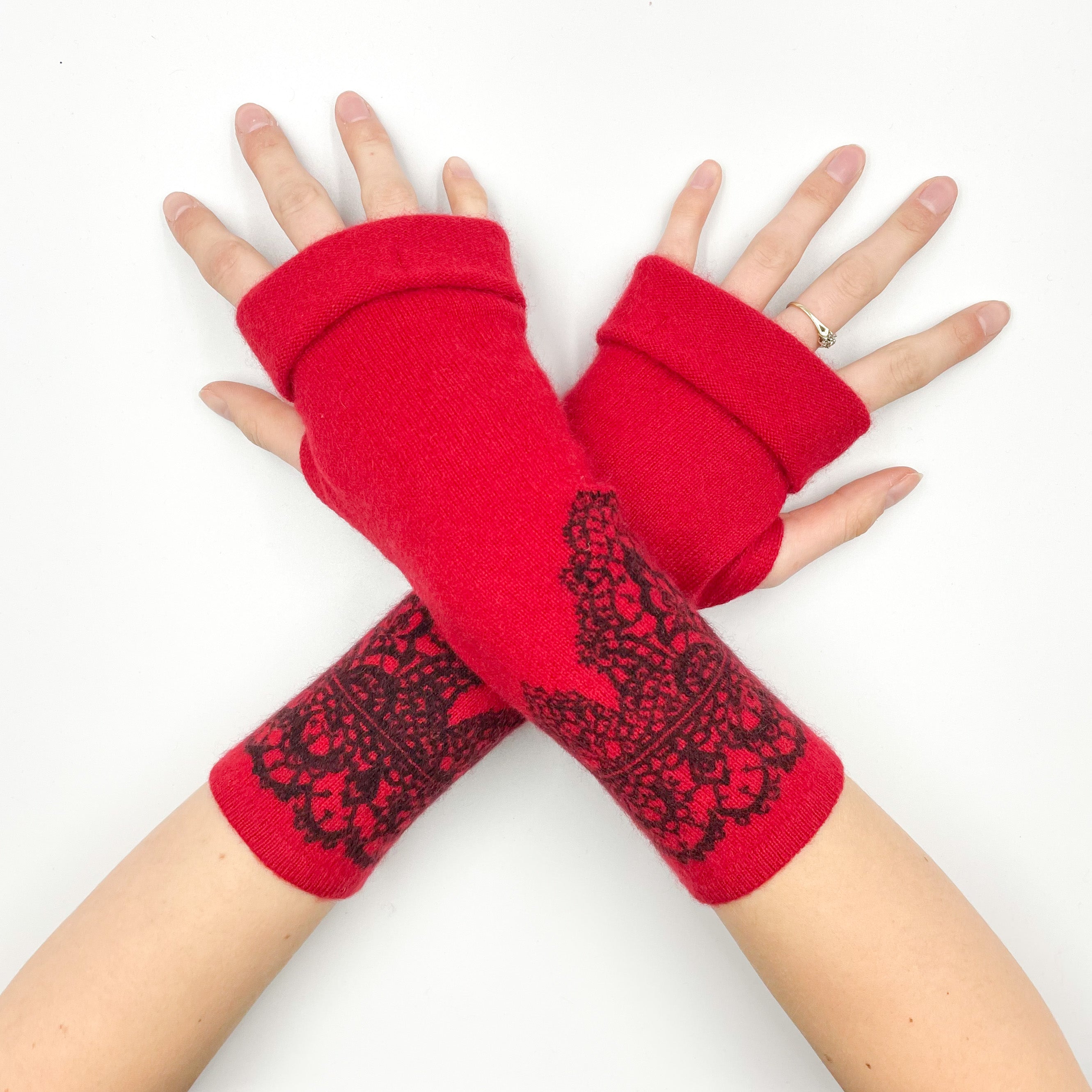 Red and Black Pattern Fingerless Gloves