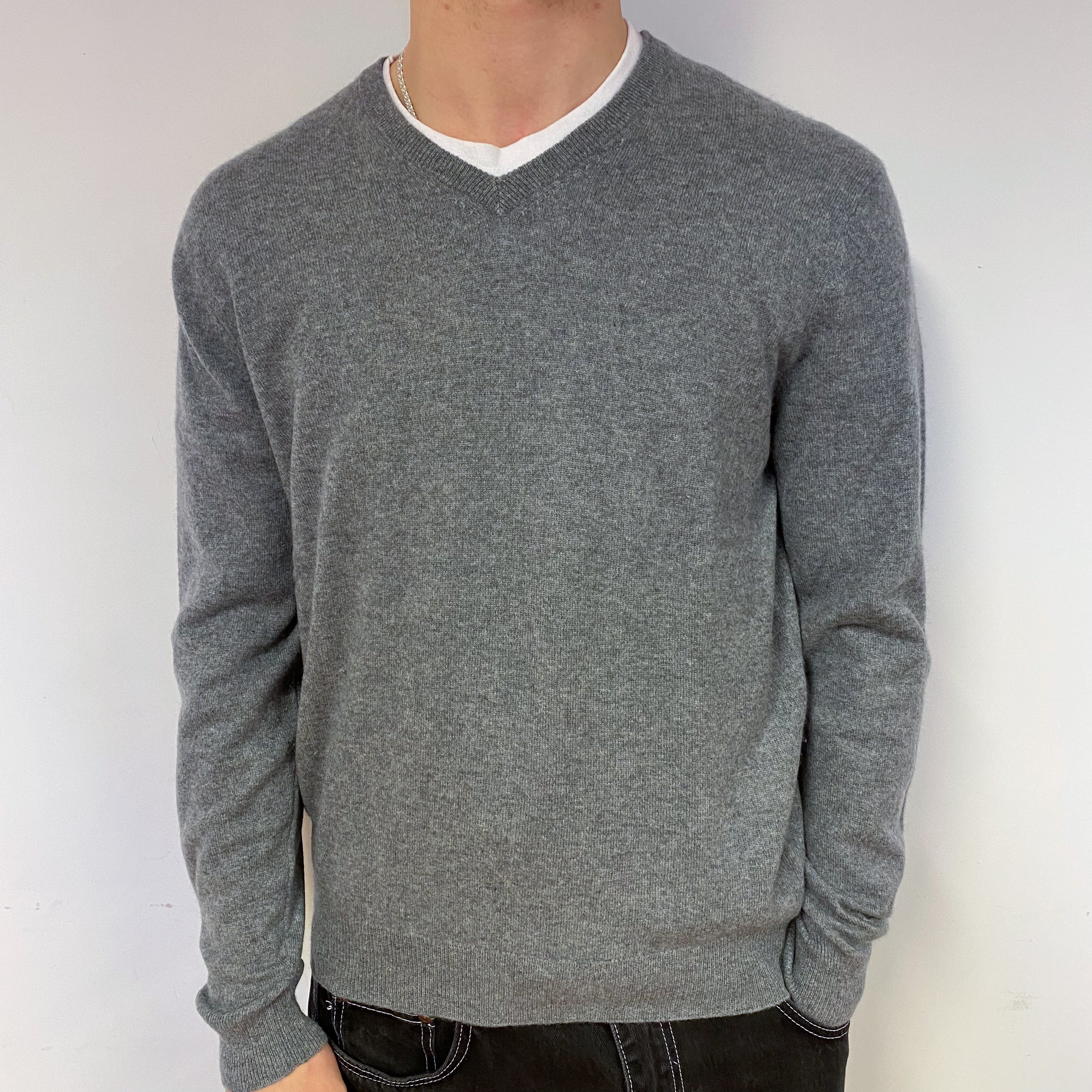Men’s Steel Grey Cashmere V-Neck Jumper Medium