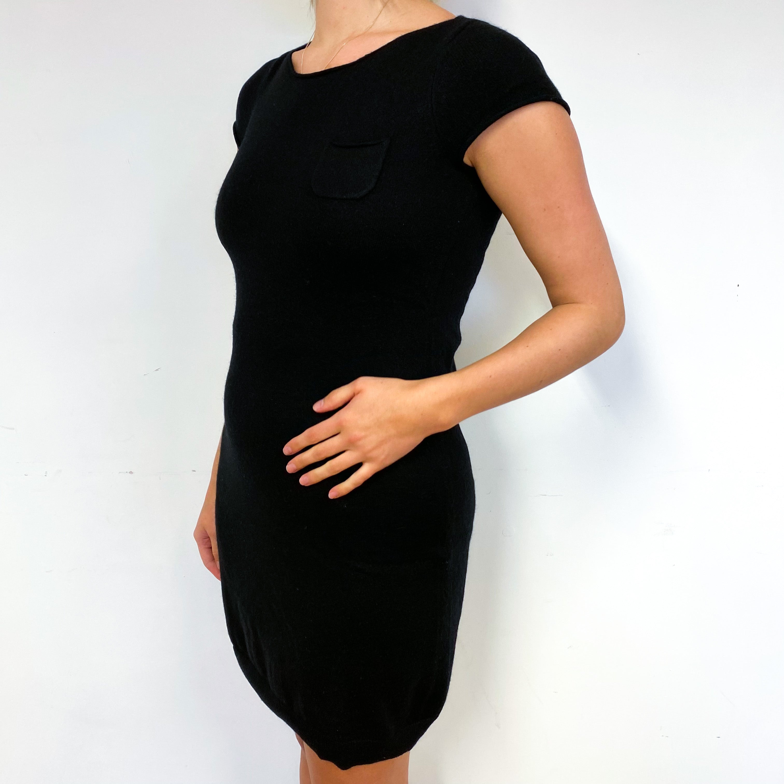 Black Capped Sleeved Dress Small