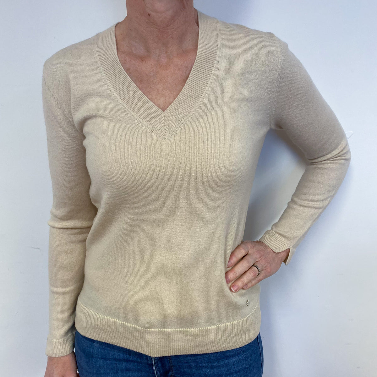 Honey V-Neck Jumper Medium