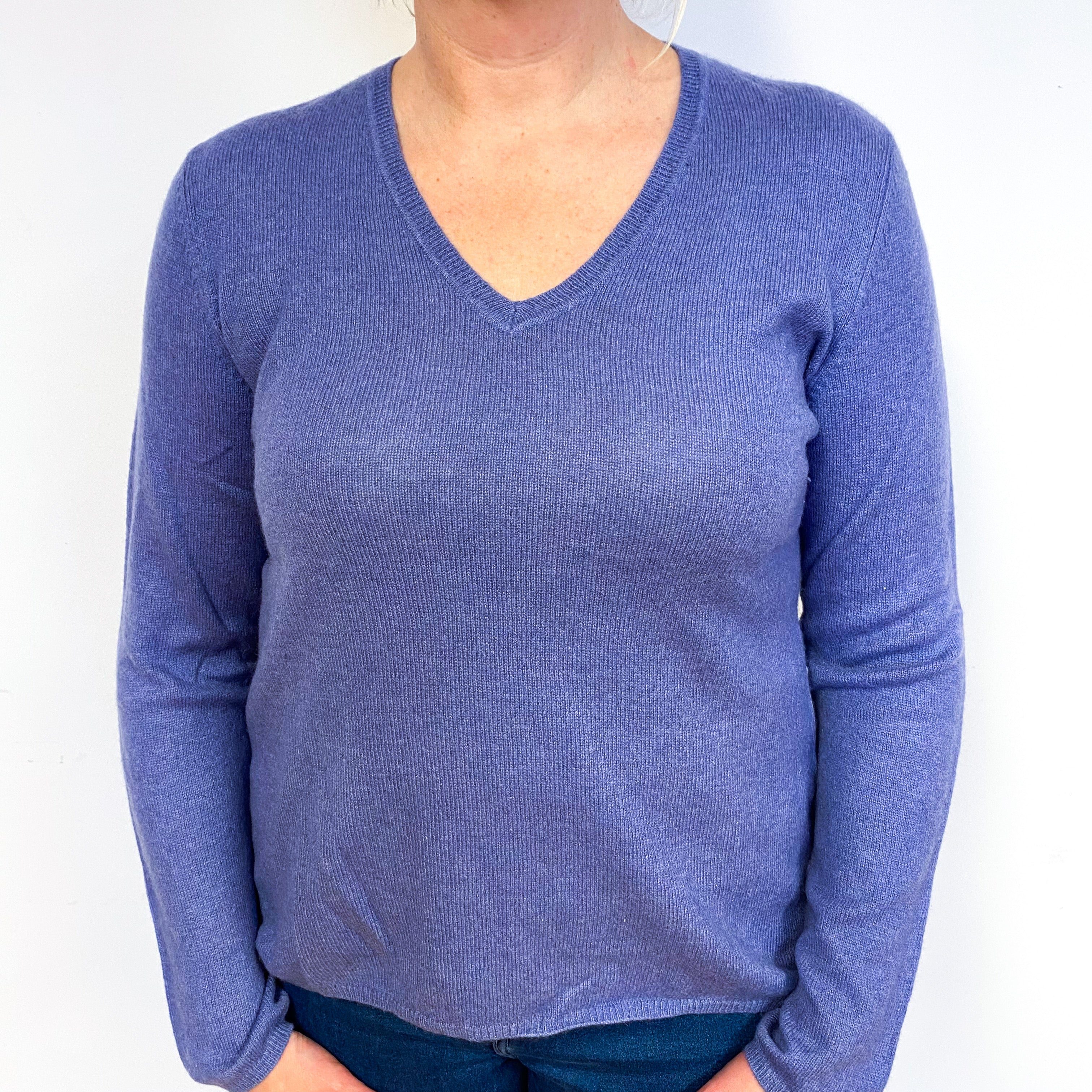 Periwinkle Purple Lightweight Cashmere V-Neck Jumper Large