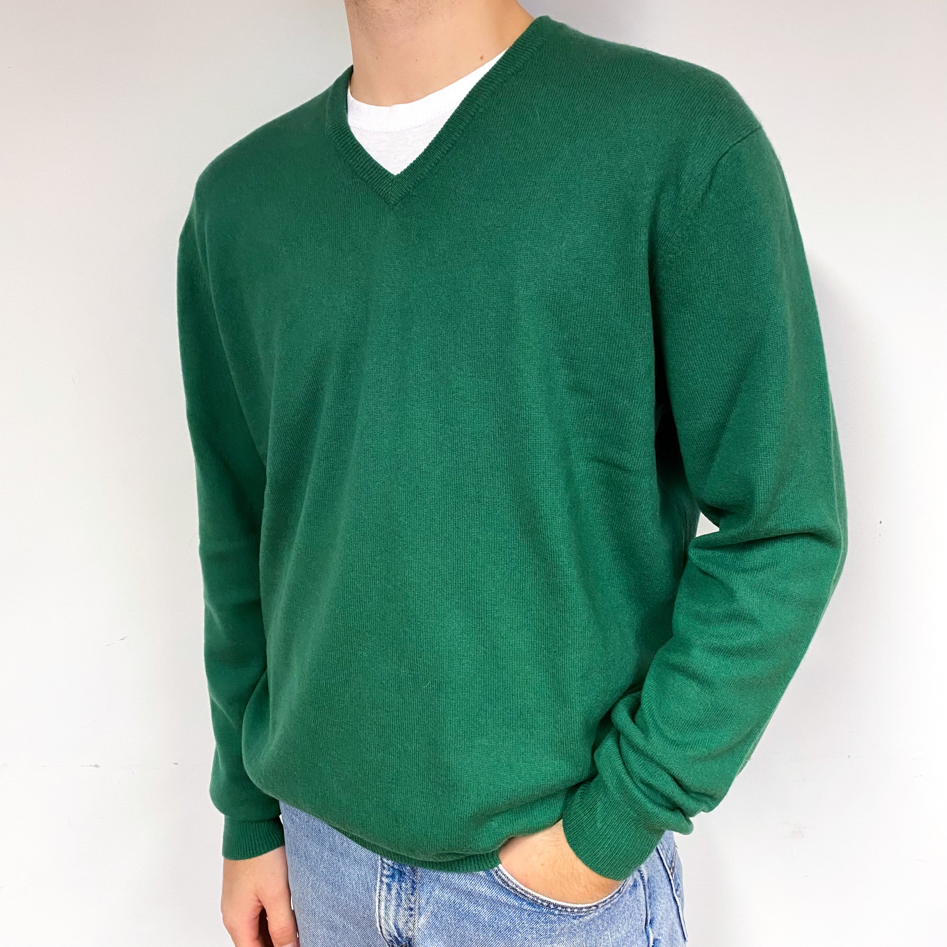 Men's Shamrock Green Cashmere V-Neck Jumper Large