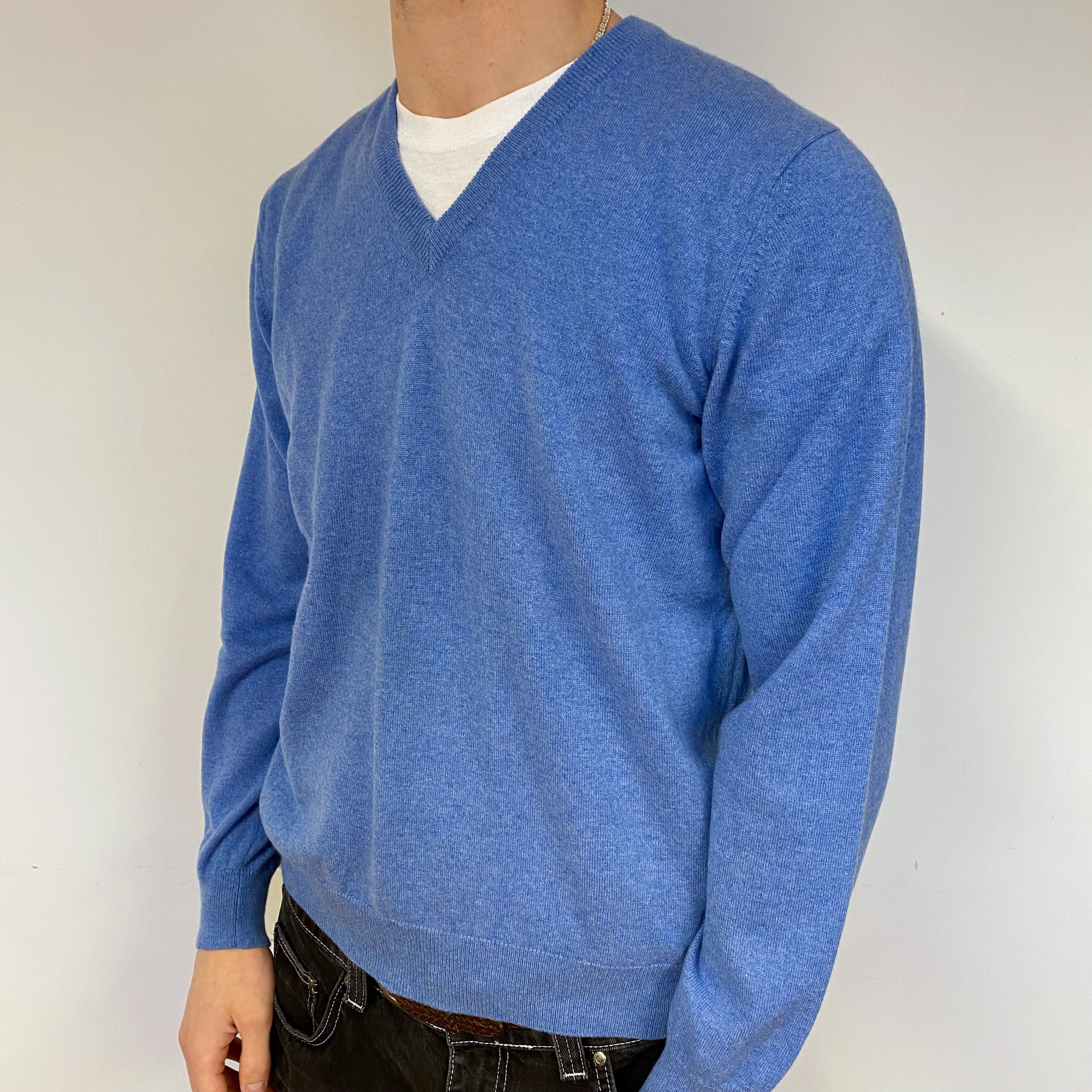 Men's Blue Italian Cashmere V-Neck Jumper Medium