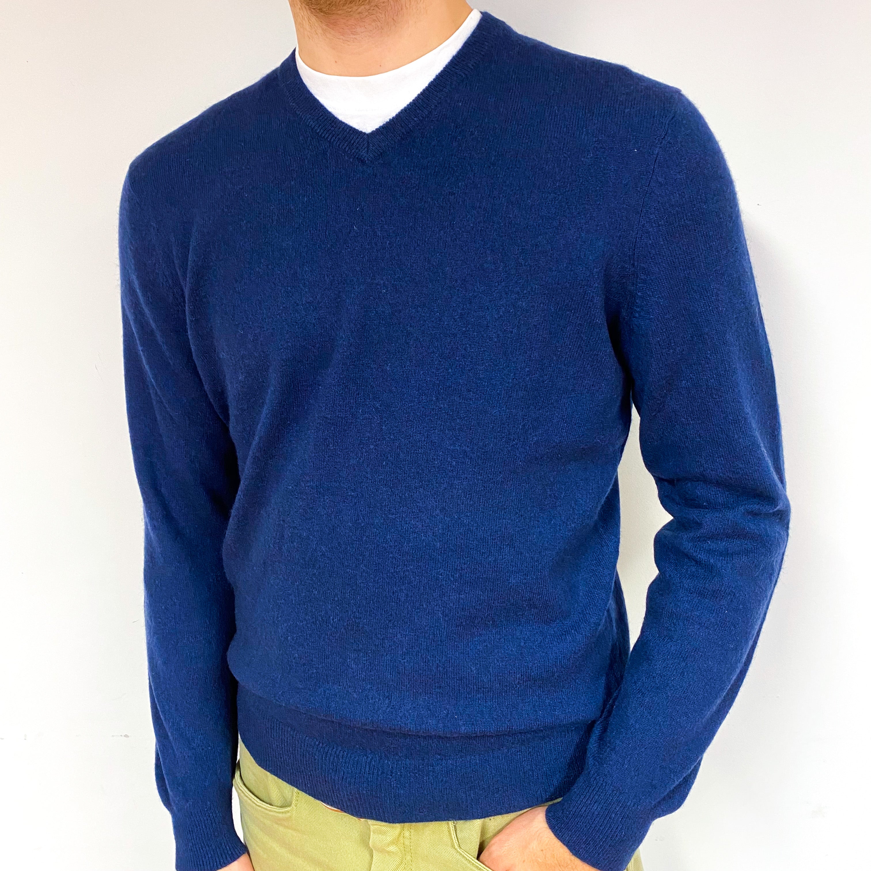 Men's Navy Blue Cashmere V-Neck Jumper Medium