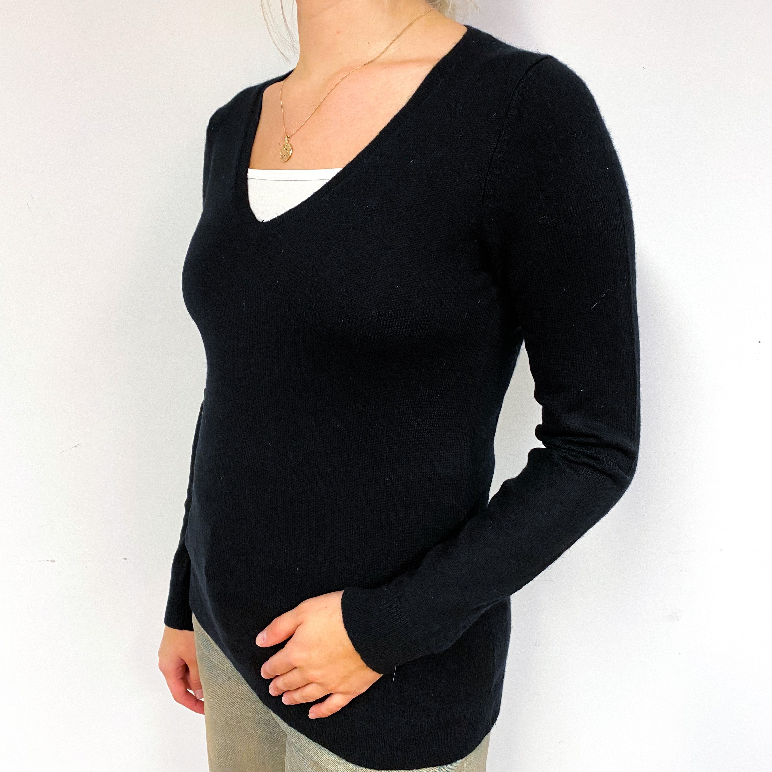 Black Cashmere V-Neck Jumper Small