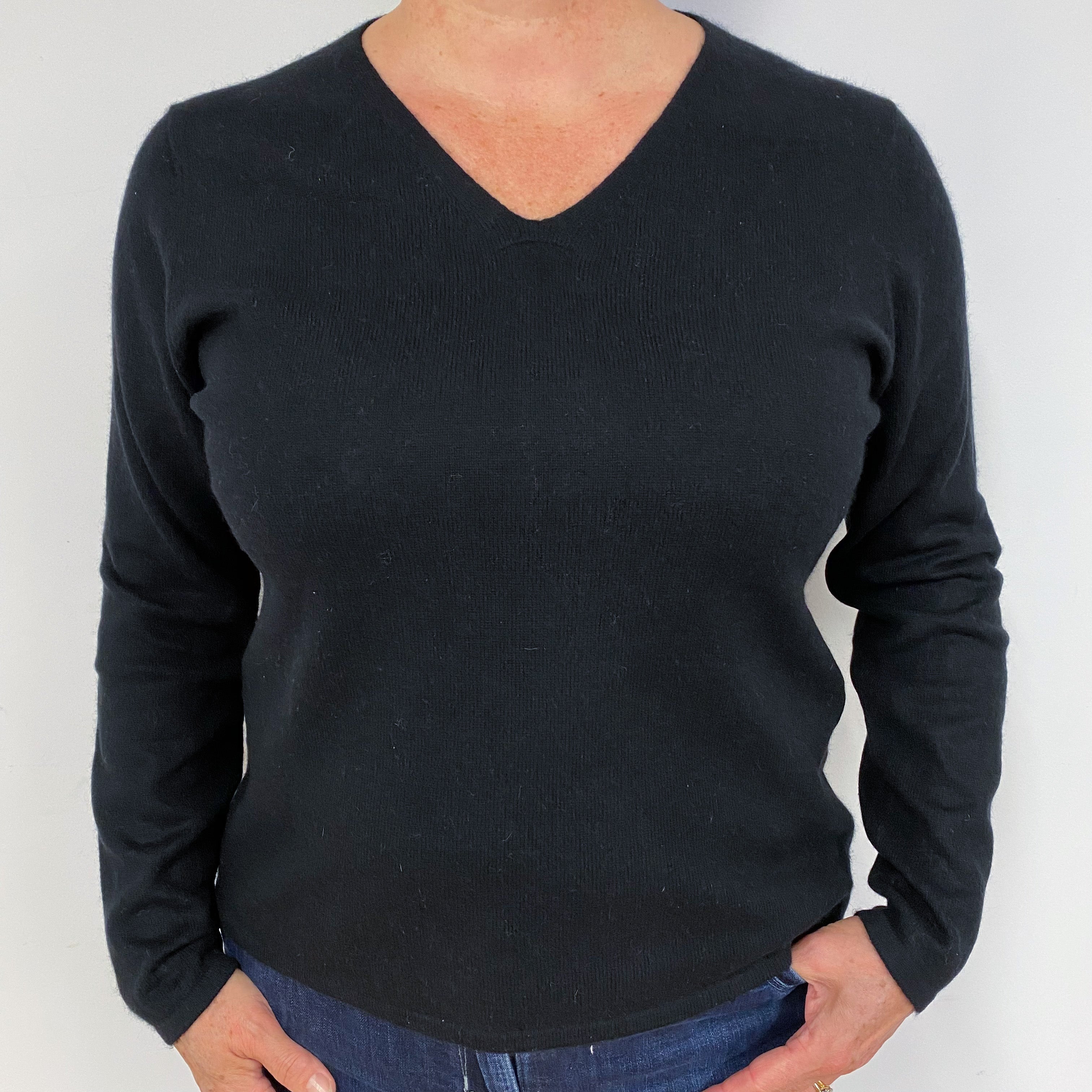 Classic Black Cashmere V-Neck Jumper Large